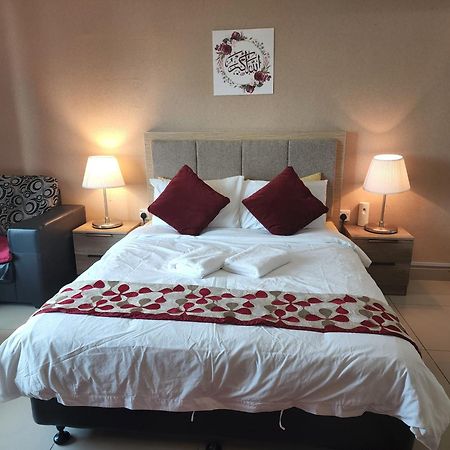 كوتا بْهارو The Viana Apartment 1 المظهر الخارجي الصورة