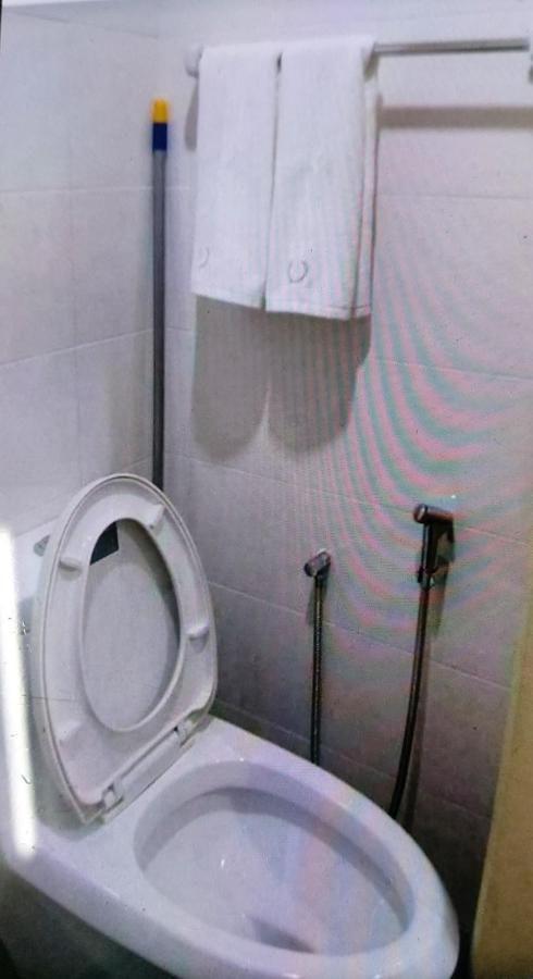 كوتا بْهارو The Viana Apartment 1 المظهر الخارجي الصورة