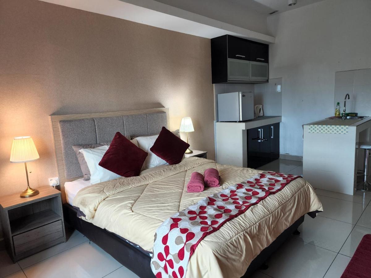 كوتا بْهارو The Viana Apartment 1 المظهر الخارجي الصورة