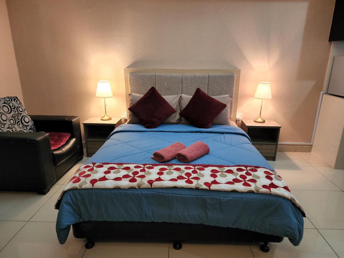 كوتا بْهارو The Viana Apartment 1 المظهر الخارجي الصورة