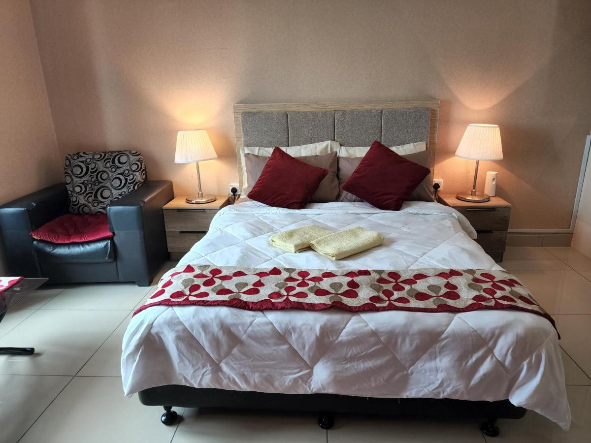 كوتا بْهارو The Viana Apartment 1 المظهر الخارجي الصورة