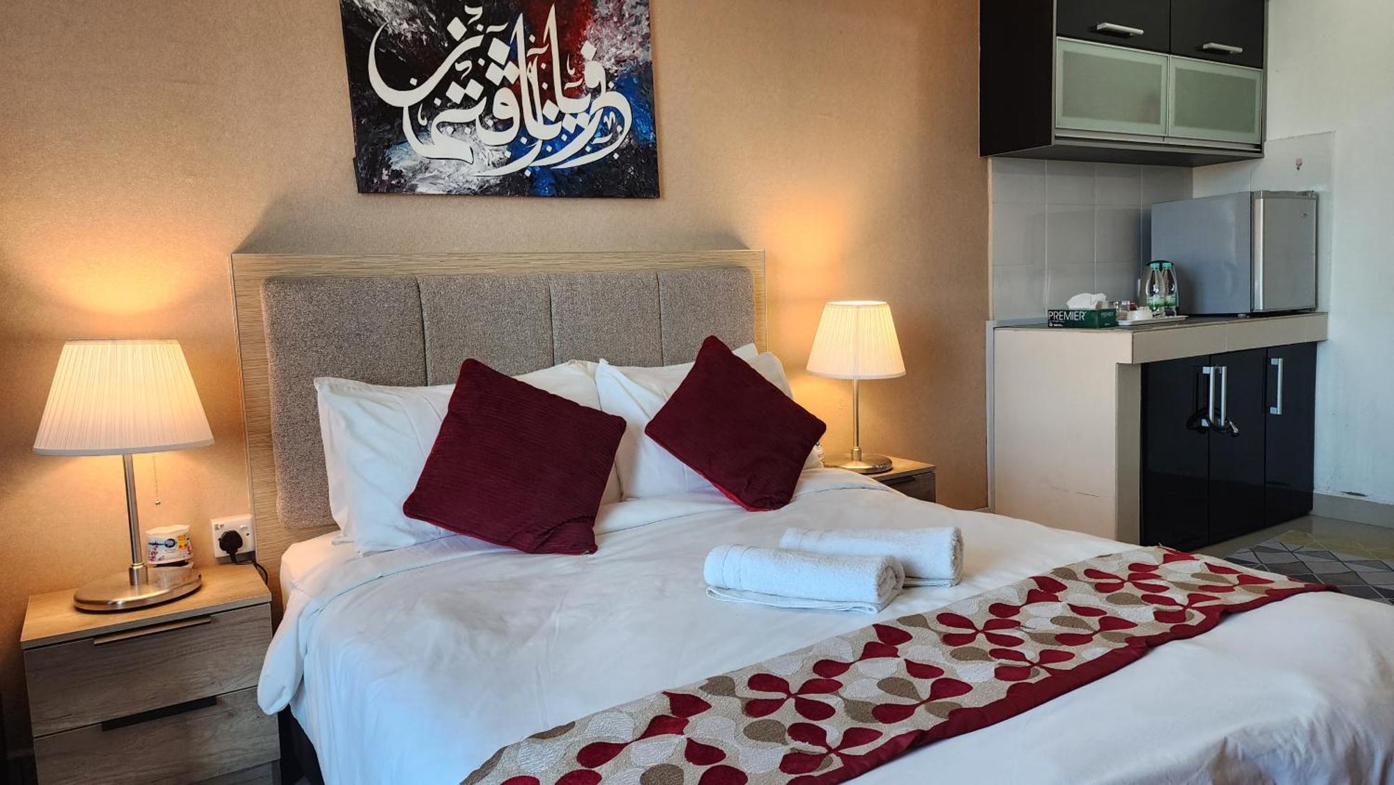 كوتا بْهارو The Viana Apartment 1 المظهر الخارجي الصورة